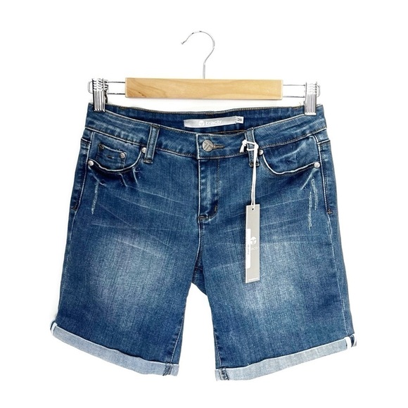 Tractr Jean Shorts Women’s Size 26 = 2 Blue Denim Cut-Offs Mid Rise New NWT - Picture 1 of 4